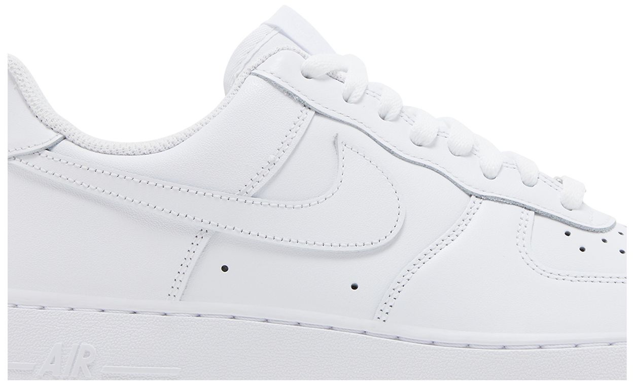 Nike Air Force 1 '07 'Triple White' (image 2 of 8)