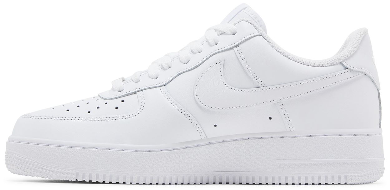 Nike Air Force 1 '07 'Triple White' (image 3 of 8)