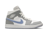 Wmns Air Jordan 1 Mid 'Wolf Grey Aluminum' view 1