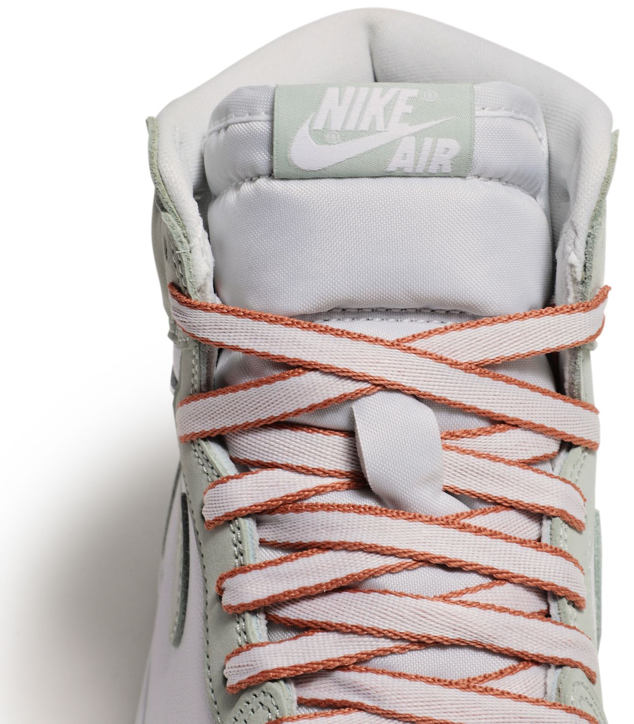 Wmns Air Jordan 1 Retro High OG 'Seafoam' (image 9 of 10)