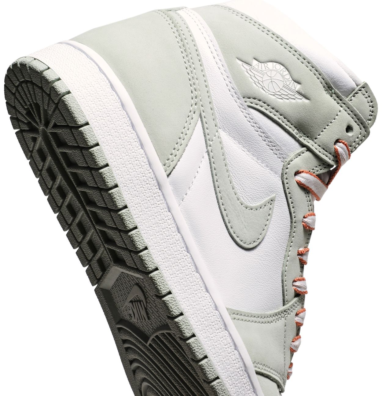 Wmns Air Jordan 1 Retro High OG 'Seafoam' (image 10 of 10)