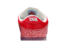 Stingwater x Nike Dunk Low SB 'Magic Mushroom' view 7