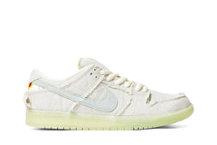 Nike Dunk Low SB 'Mummy' view 1