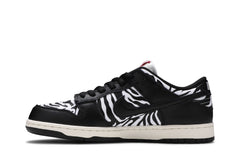 Quartersnacks x Nike Dunk Low SB 'Little Debbie’s Zebra Cakes' view 3
