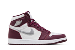 Air Jordan 1 Retro High OG 'Bordeaux' view 1