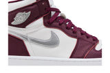 Air Jordan 1 Retro High OG 'Bordeaux' view 2
