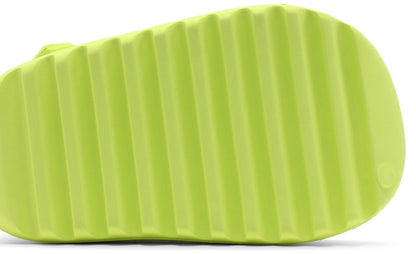 Adidas — Yeezy Slides Infants 'Glow Green' (image 6 of 9)
