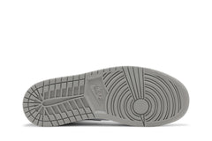 Air Jordan 1 Mid 'College Grey' view 4
