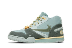 Travis Scott x Nike Air Trainer 1 SP view 3