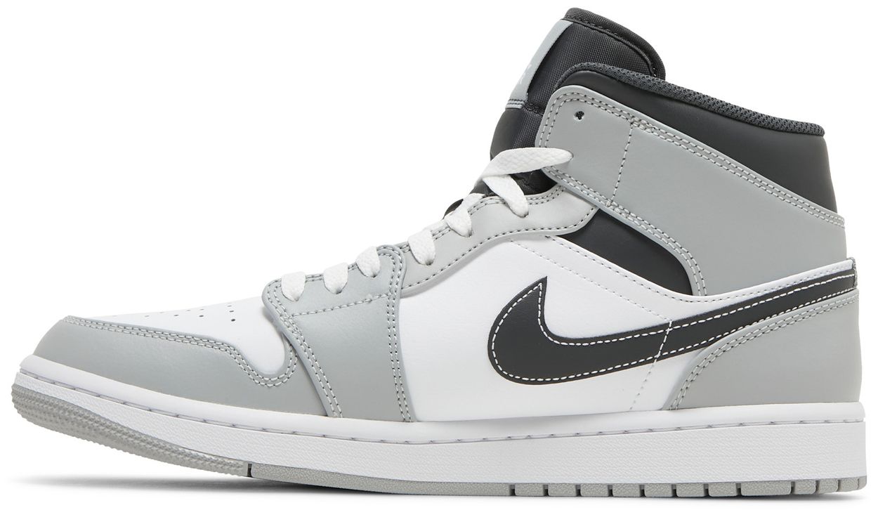 Air Jordan 1 Mid 'Light Smoke Grey Anthracite' (image 4 of 9)