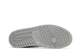 Air Jordan 1 Mid 'Light Smoke Grey' view 4