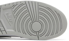 Air Jordan 1 Mid 'Light Smoke Grey Anthracite' view 6