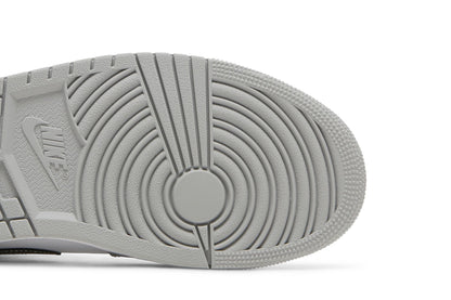 Air Jordan 1 Mid 'Light Smoke Grey'