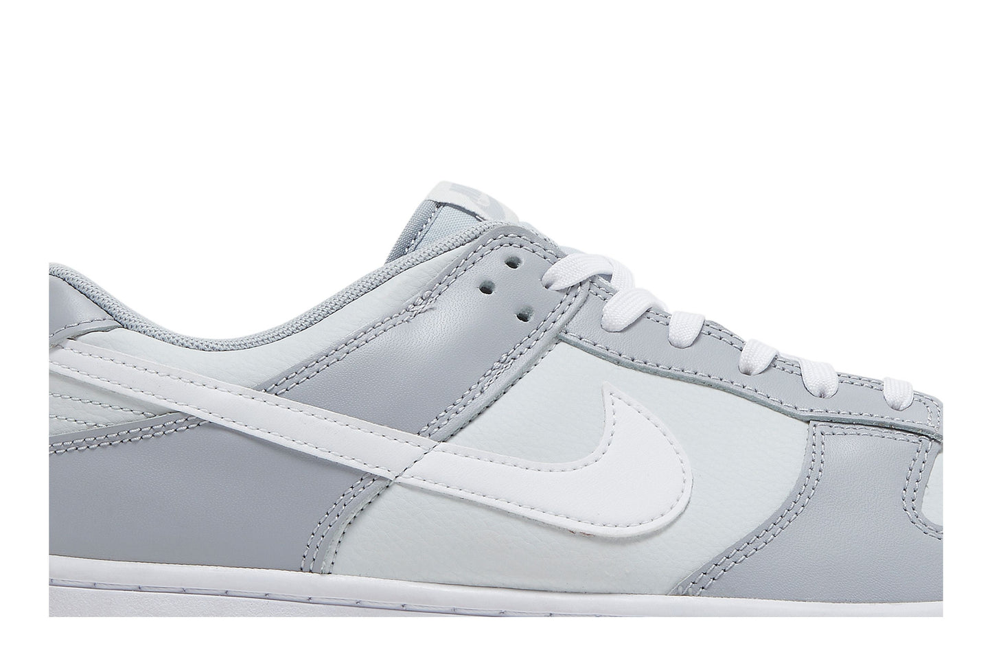 Nike Dunk Low 'Pure Platinum Wolf Grey'