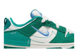 Nike Wmns Dunk Low Disrupt 2 'Malachite' view 2
