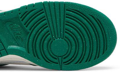 Nike — Wmns Dunk Low Disrupt 2 'Malachite' (image 5 of 8)