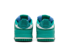 Nike Wmns Dunk Low Disrupt 2 'Malachite' view 6