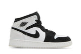 Air Jordan 1 Mid SE GS 'Diamond' view 1
