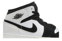 Air Jordan 1 Mid SE GS 'Diamond' view 2
