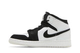 Air Jordan 1 Mid SE GS 'Diamond' view 3