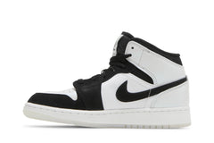 Air Jordan 1 Mid SE GS 'Diamond' view 3
