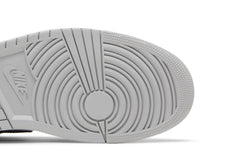 Air Jordan 1 Retro High OG 'Stage Haze' view 5