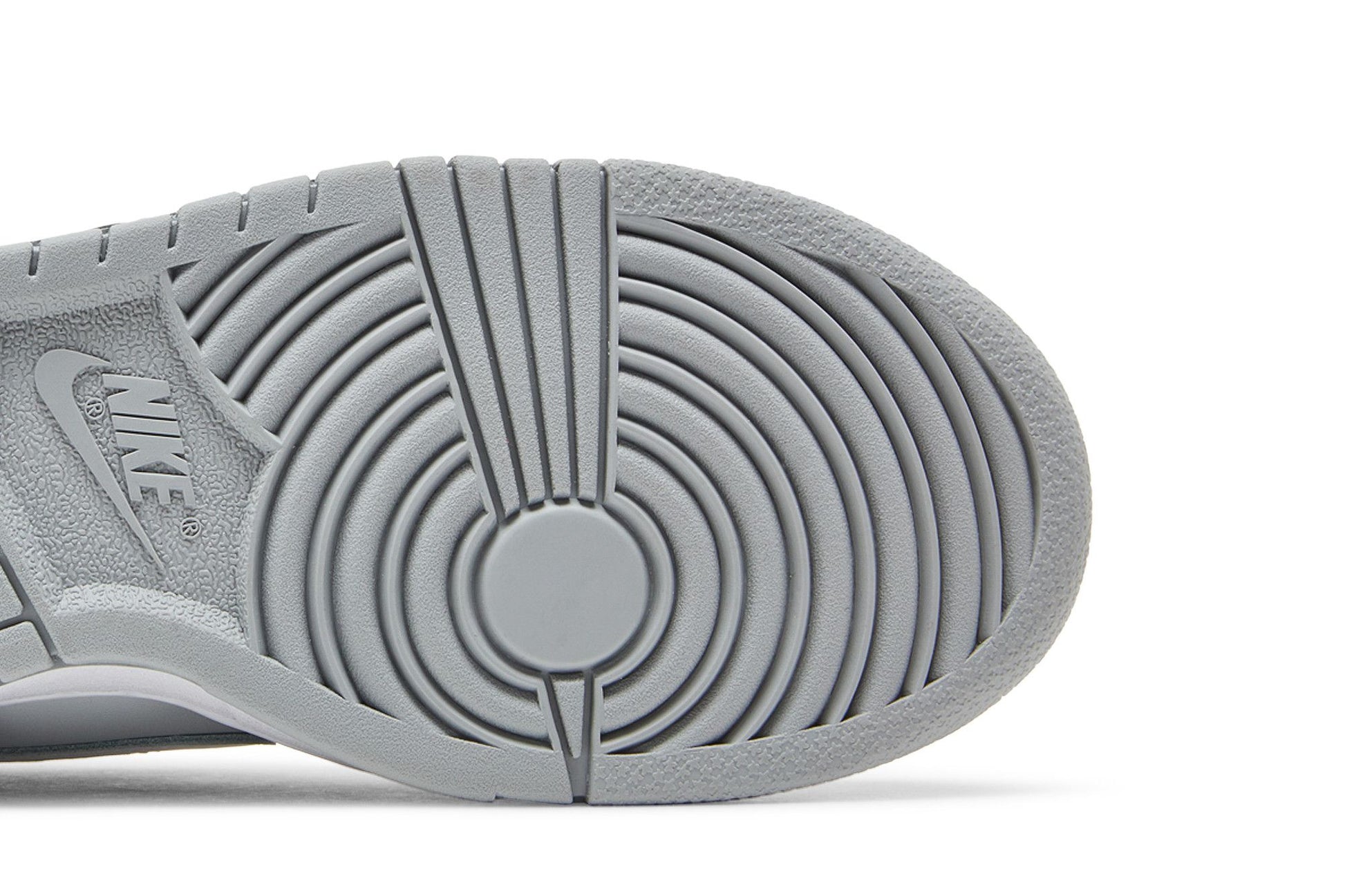 Nike Dunk Low GS 'Pure Platinum Wolf Grey' (image 6 of 8)