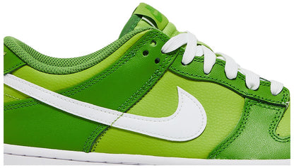 Nike Dunk Low GS 'Chlorophyll' (image 2 of 8)