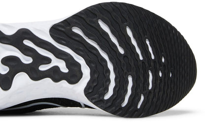 Nike React Infinity Run Flyknit 3 'Black White' (image 5 of 8)