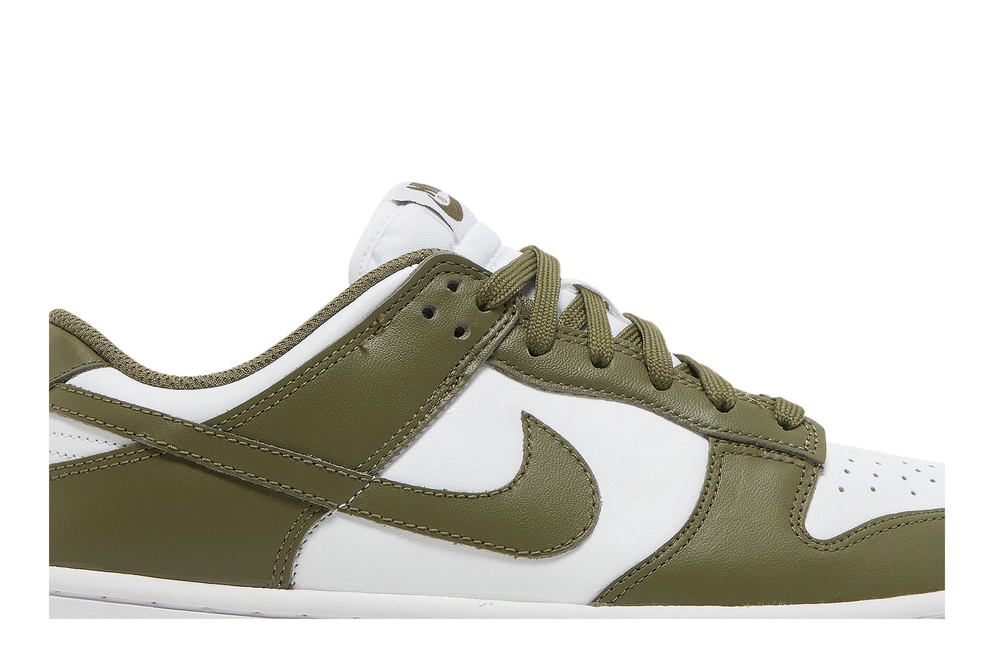 Nike Wmns Dunk Low 'Medium Olive' (image 3 of 8)