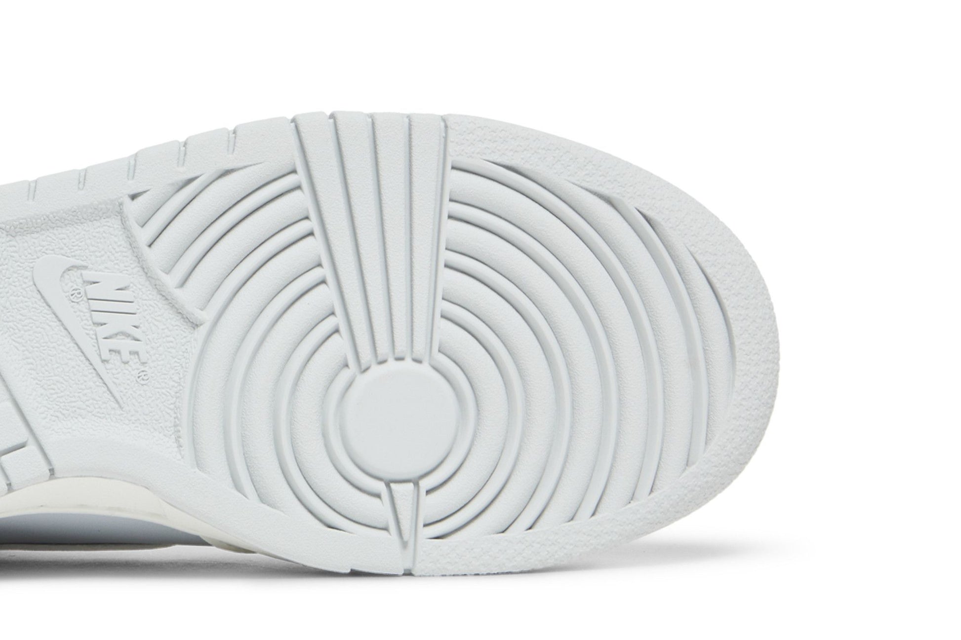 Nike Dunk High GS 'Summit White Pure Platinum' (image 6 of 8)