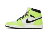 Air Jordan 1 Retro High OG 'Visionaire' view 3