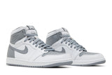 Air Jordan 1 Retro High OG 'Stealth' view 8