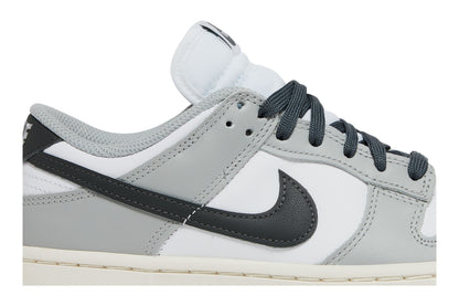 Nike Wmns Dunk Low 'Light Smoke Grey'
