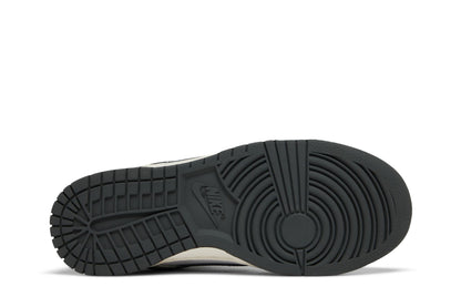 Nike Wmns Dunk Low 'Light Smoke Grey'