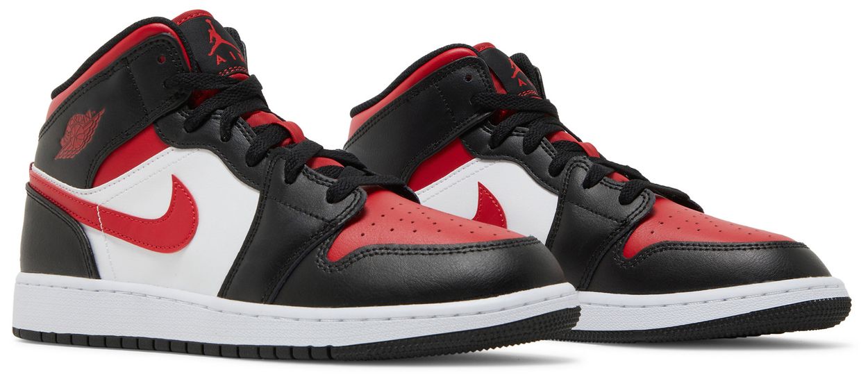 Air Jordan 1 Mid GS 'Black Fire Red' (image 9 of 9)