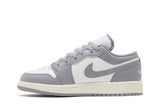 Air Jordan 1 Low GS 'Vintage Grey' view 3