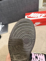Travis Scott x Air Jordan 1 Low 'Mocha' view 9
