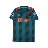 Ajax 2019-20 Away #6 VAN DE BEEK view 1