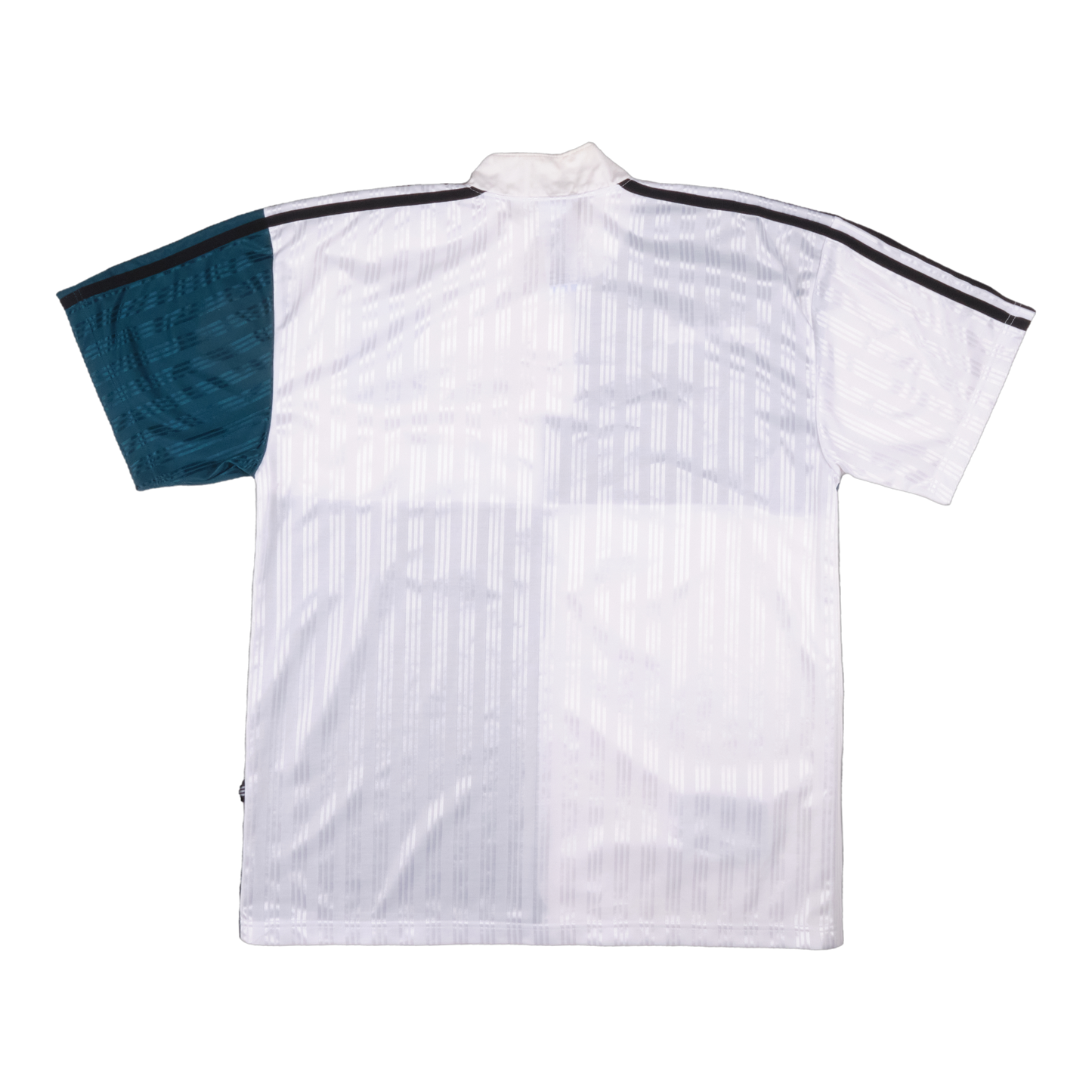 Liverpool 1995-96 Away
