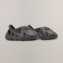 adidas Yeezy Foam Runner 'Onyx' view 8